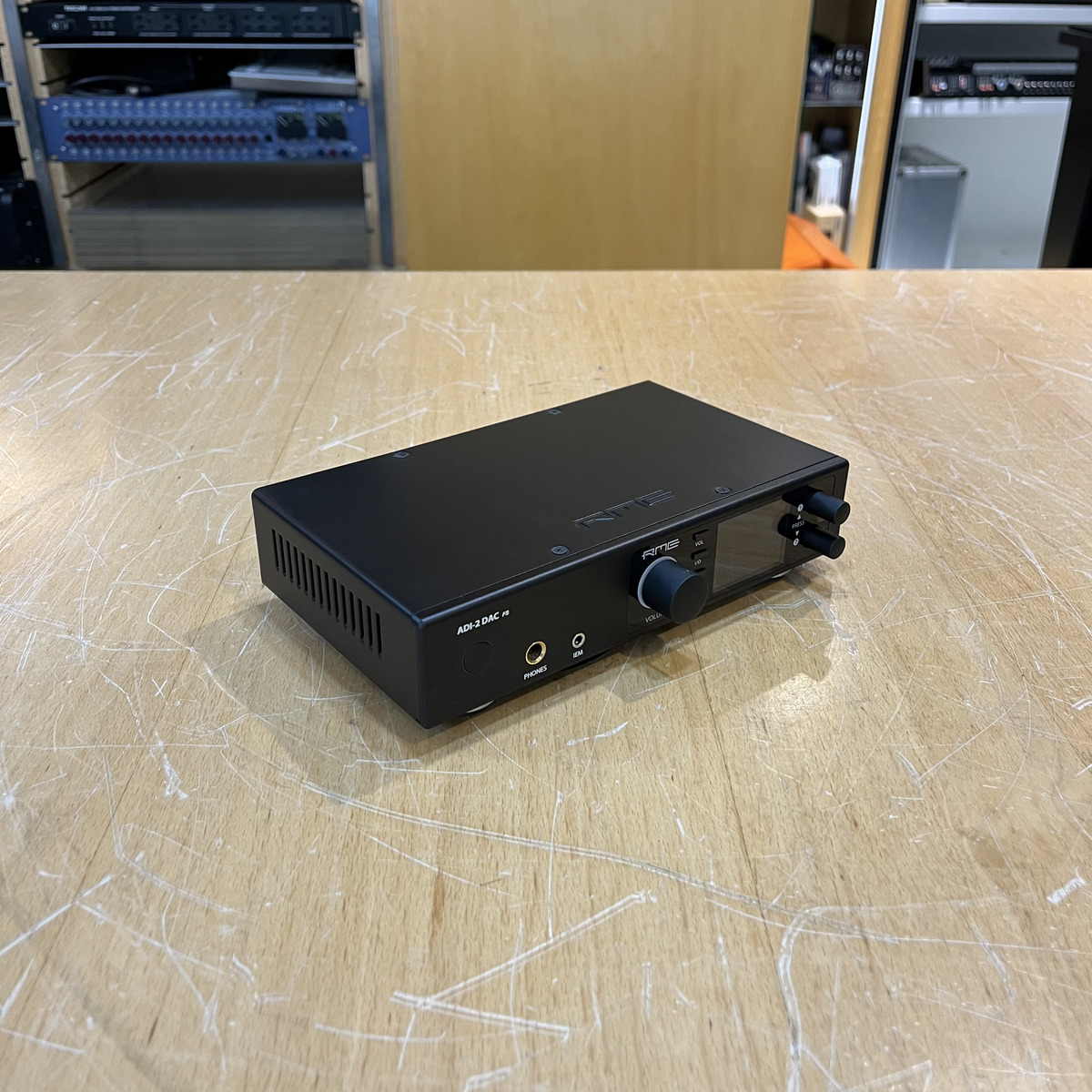 ADI-2 DAC FS