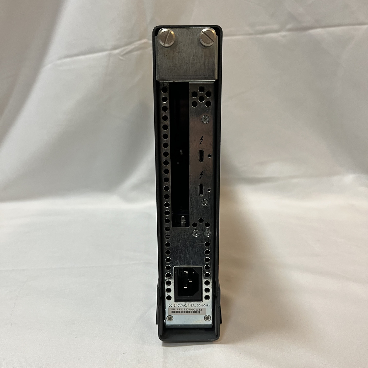 HDX THUNDERBOLT 3 CHASSIS,DESK