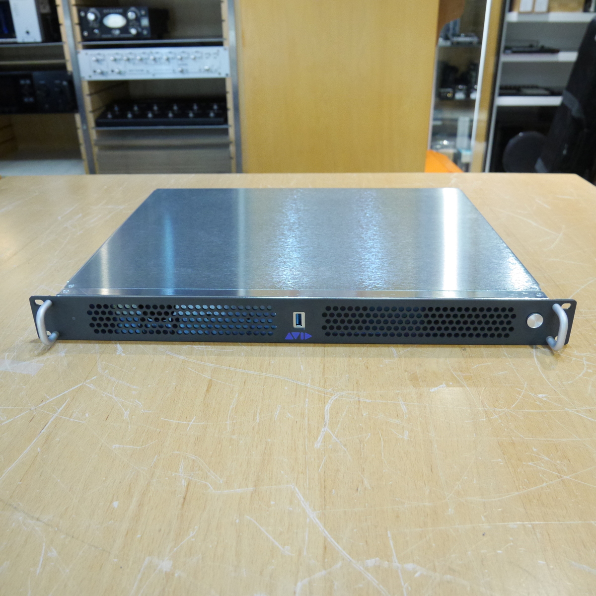 HDX THUNDERBOLT 3 CHASSIS,RACK