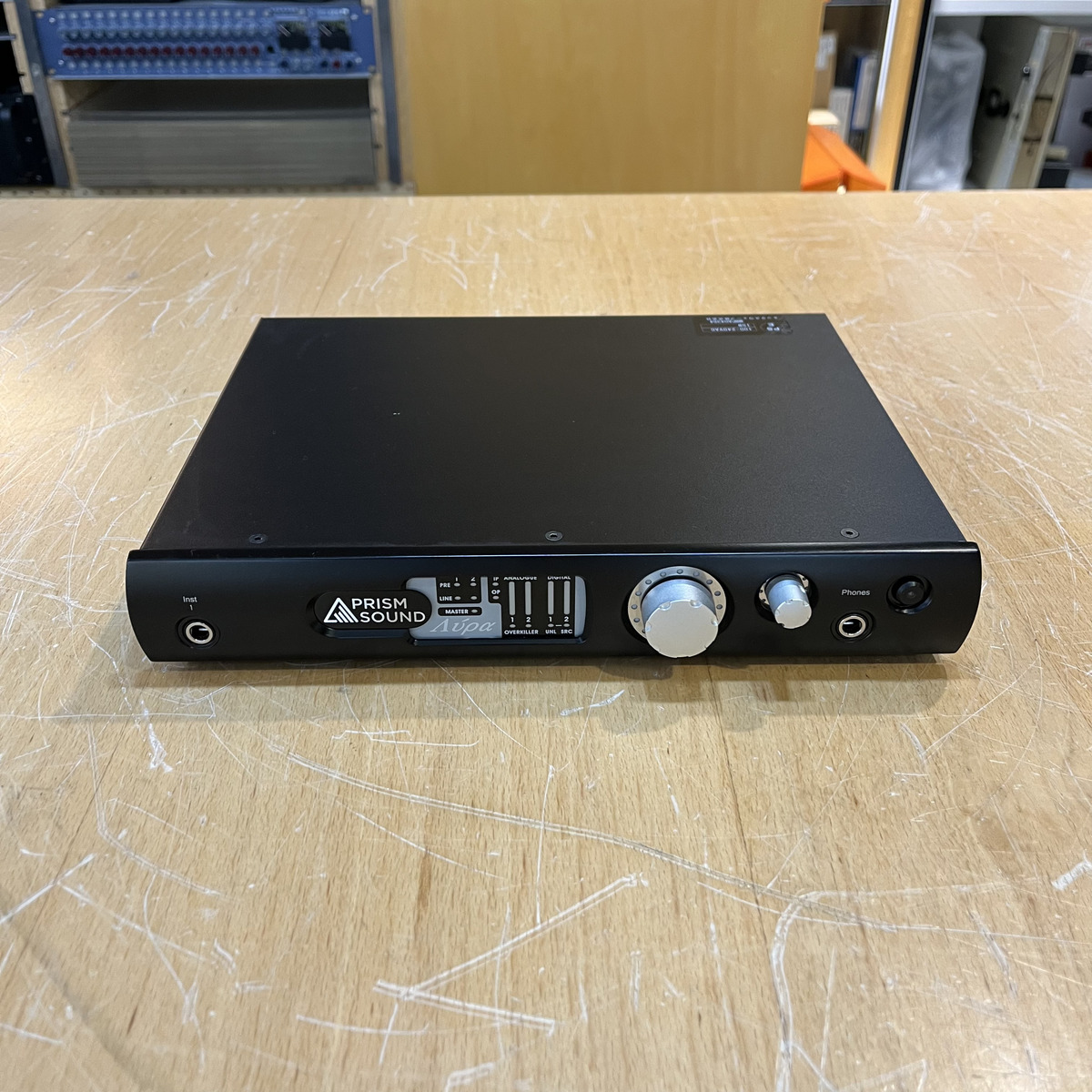 Lyra1 Black