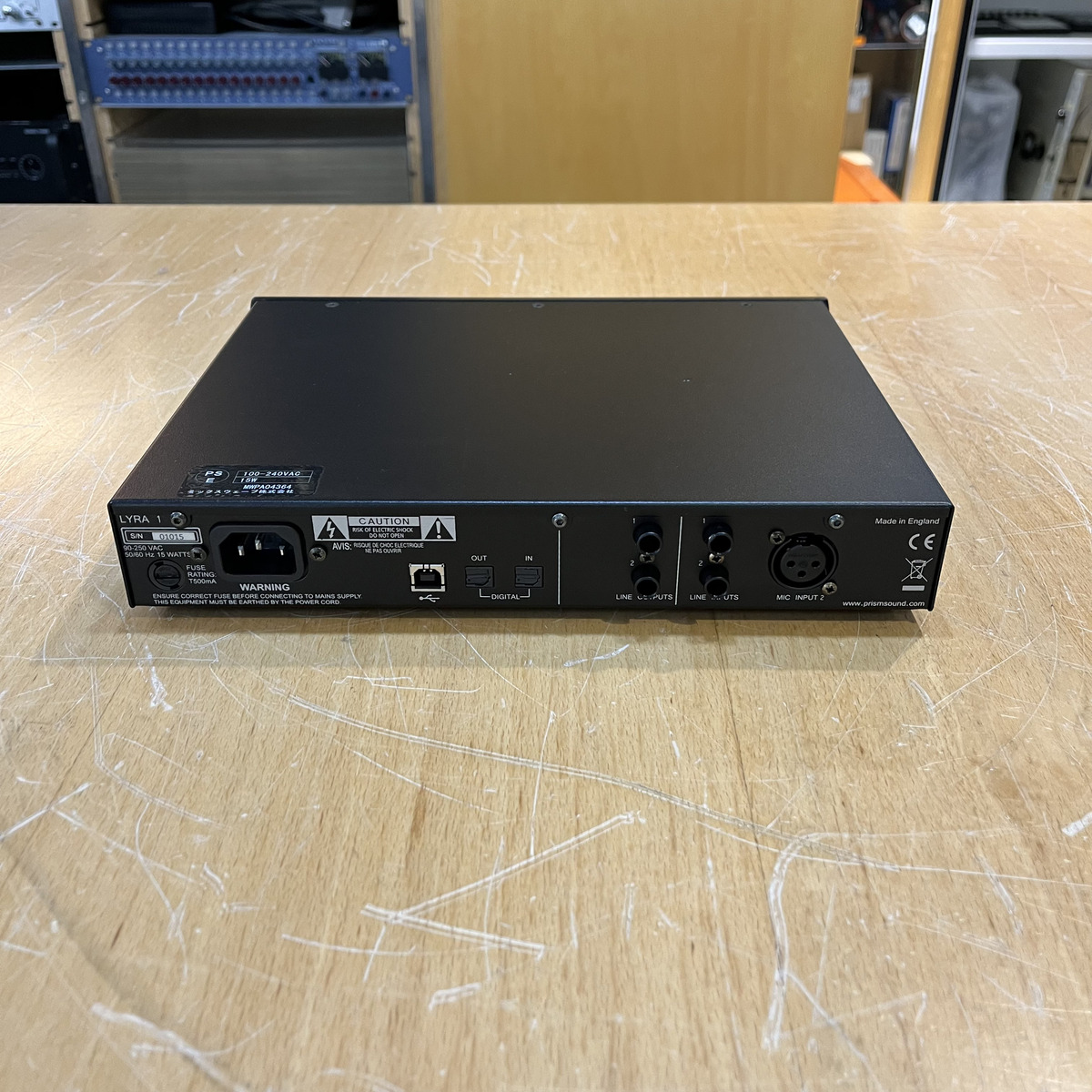 Lyra1 Black