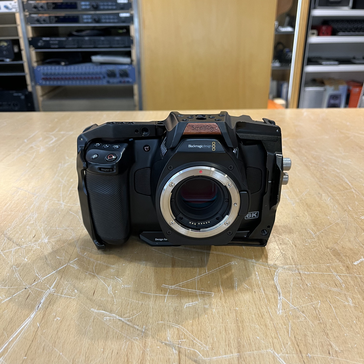 Blackmagic Pocket Cinema Camera 6K Pro