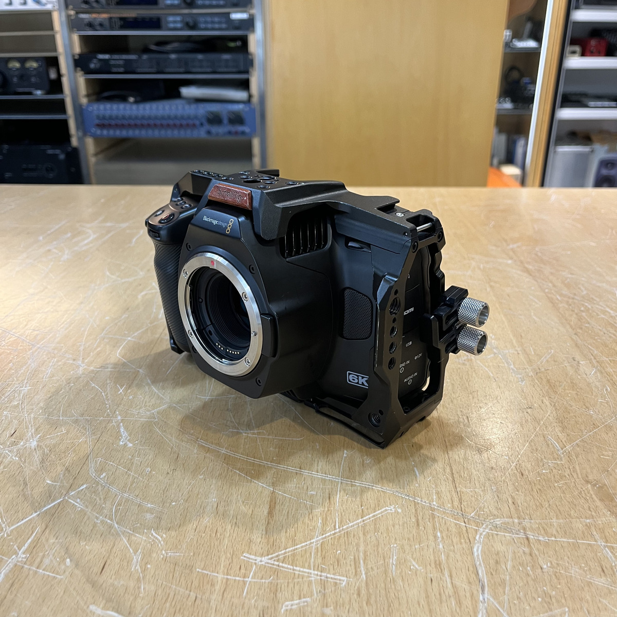 Blackmagic Pocket Cinema Camera 6K Pro