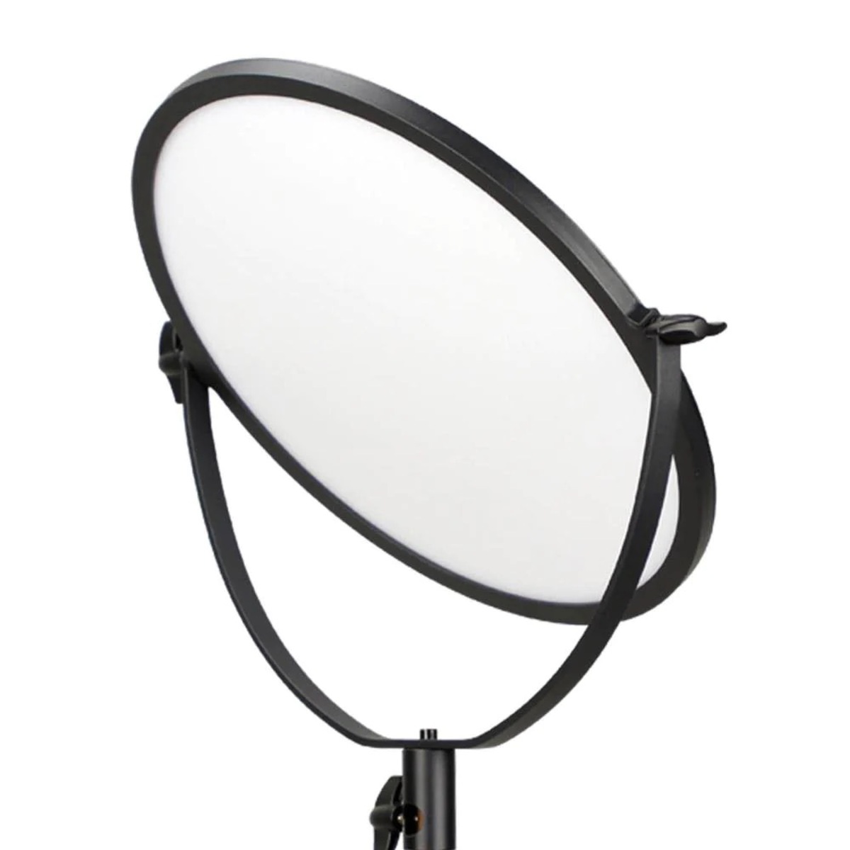 Nuada R3 II LED Light