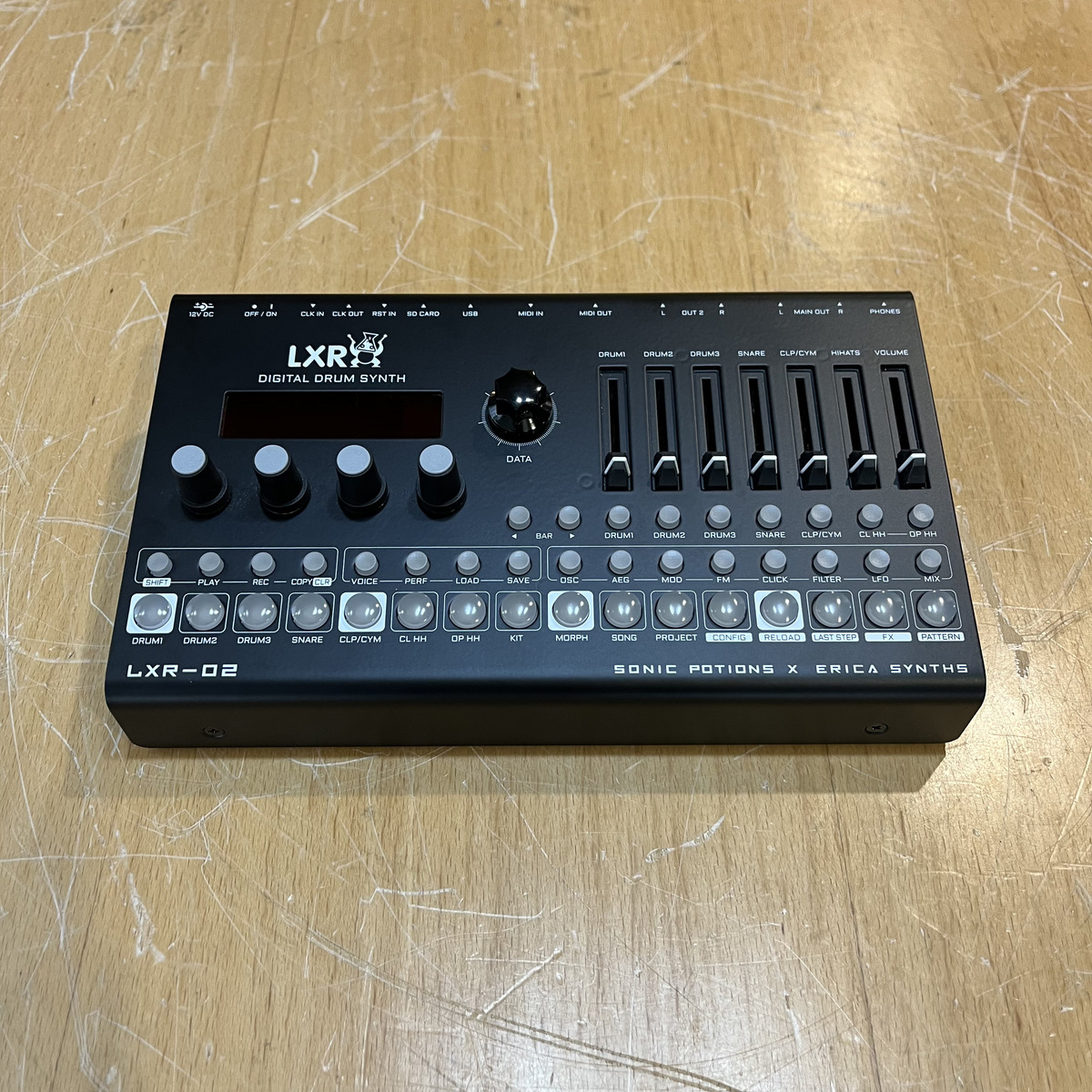 ERICA SYNTHS DRUM SYNTHESIZER LXR-02