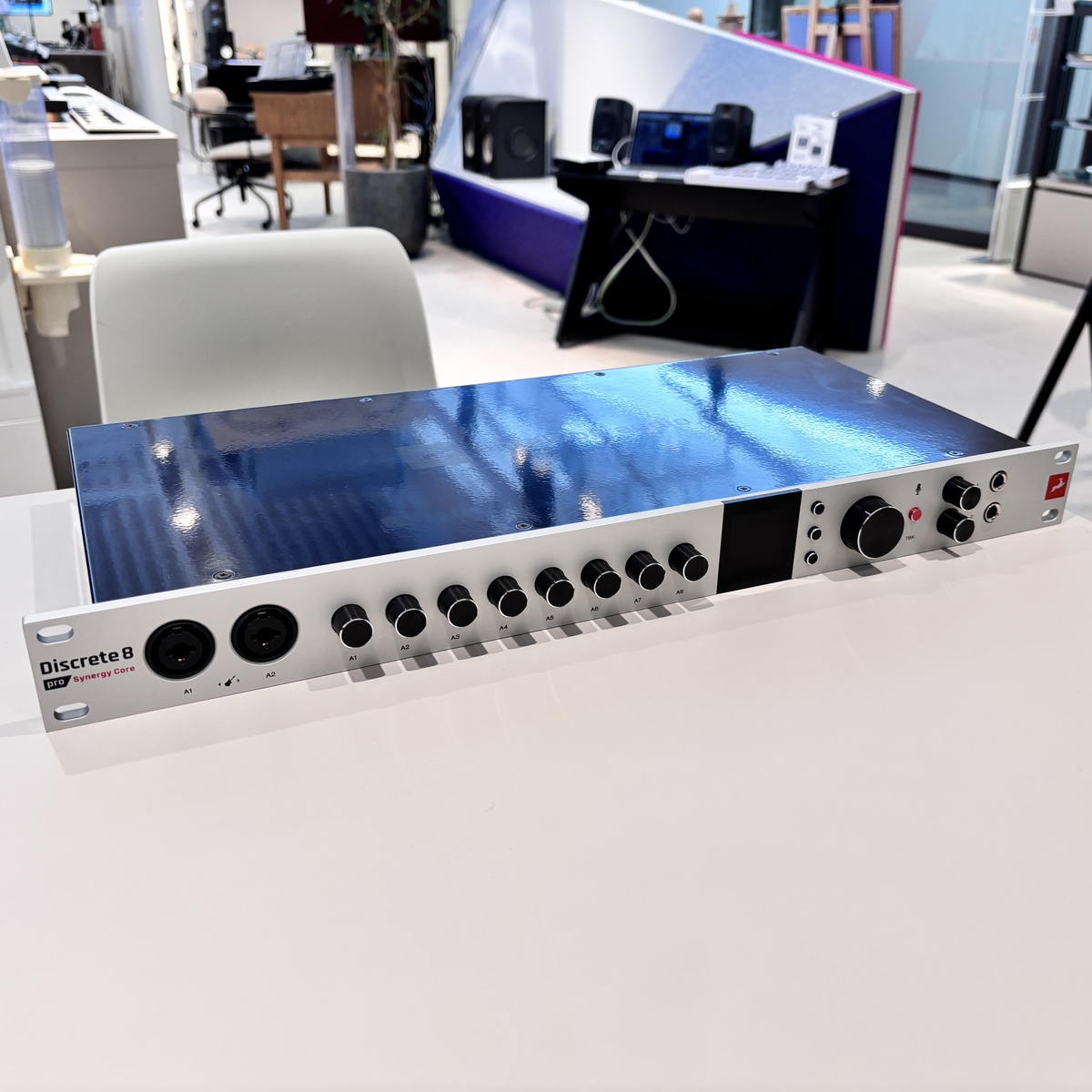 Discrete 8 Pro Synergy Core