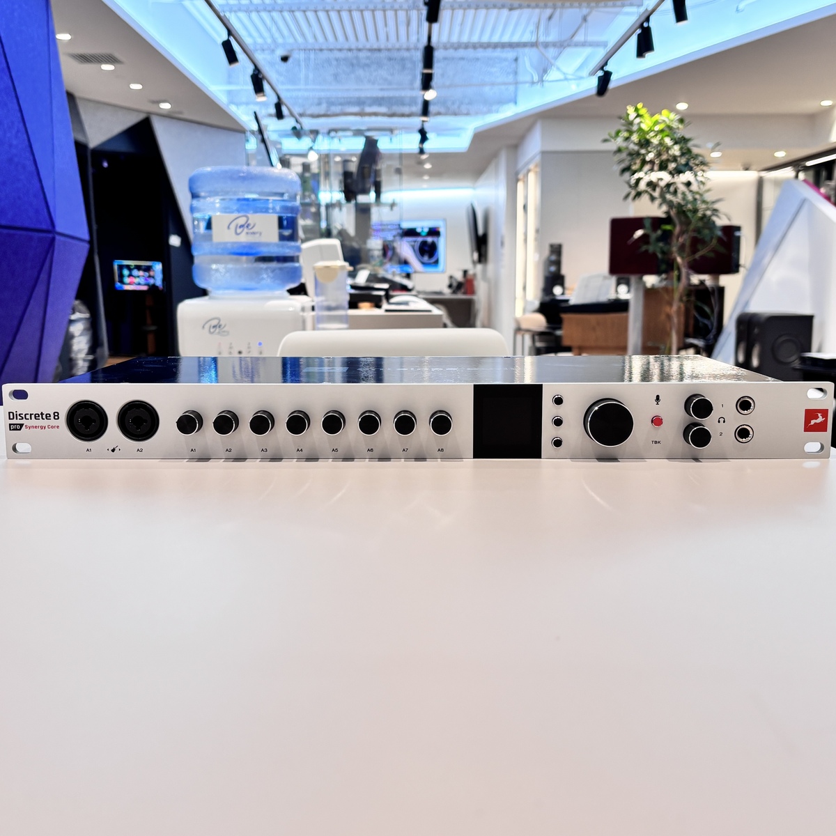 Discrete 8 Pro Synergy Core