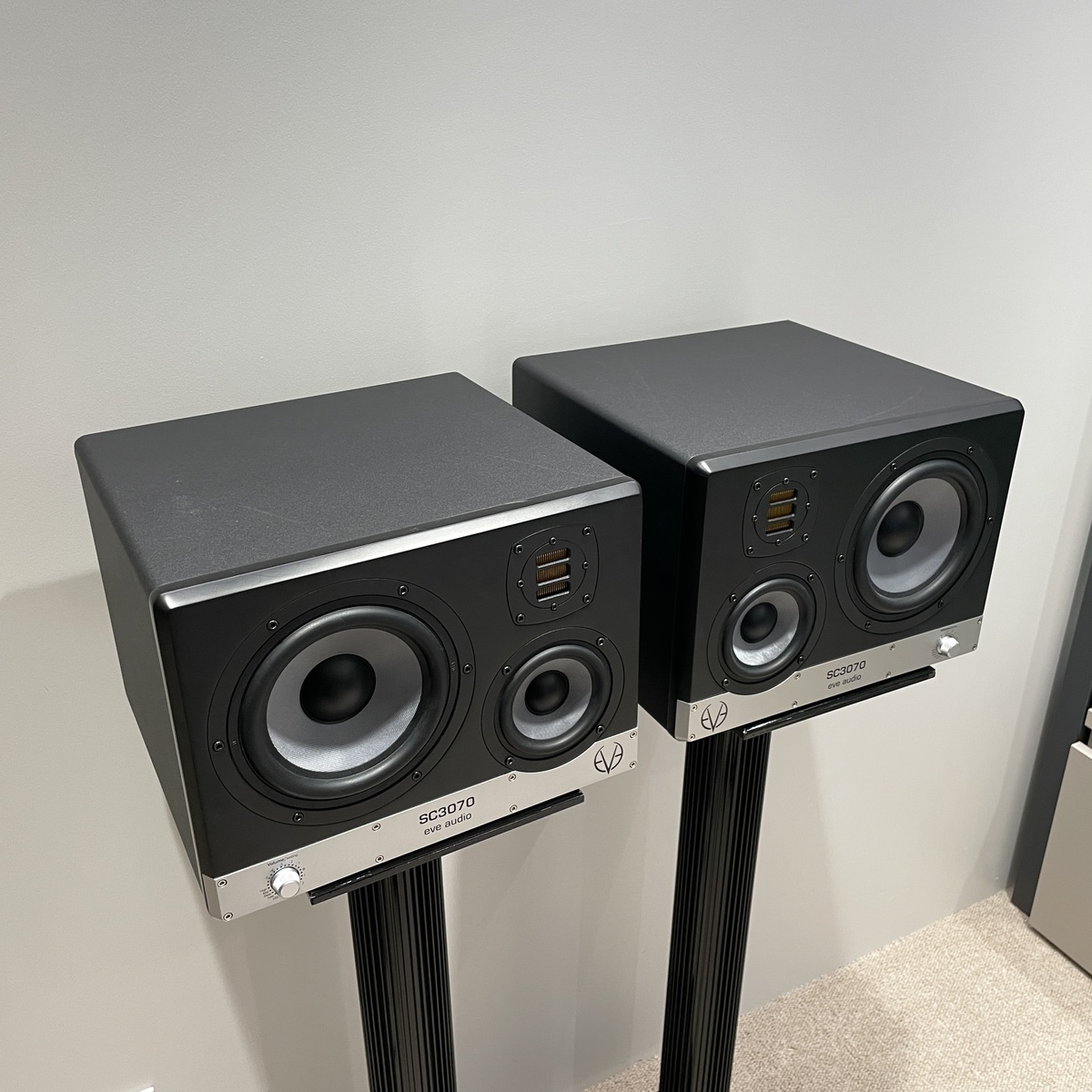 SC3070 3-Way, 7" Active Nearfield / Midfield 展示機（Pair）