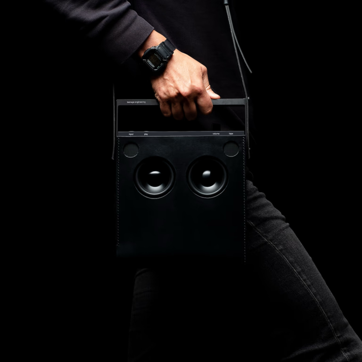 OB–4 leather bag & strap