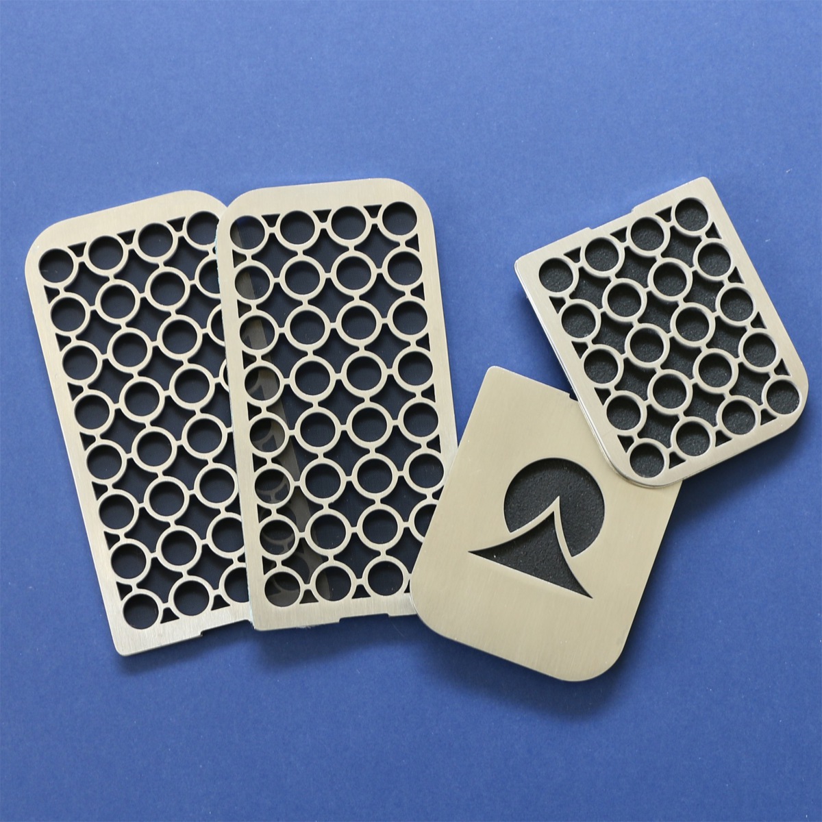 Holes Screen Set