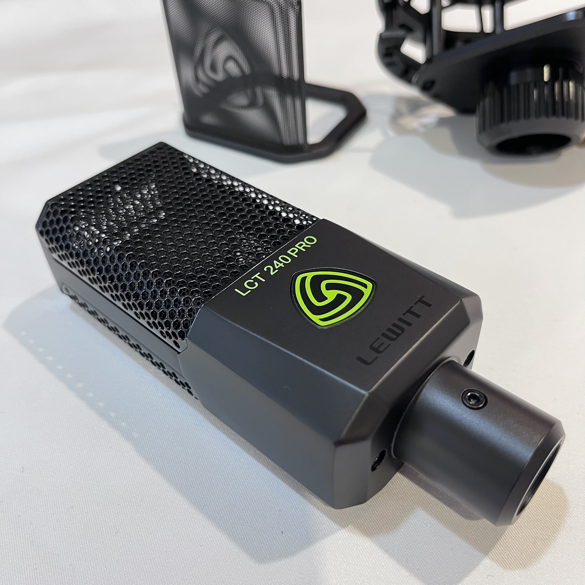LCT 240 PRO Vocal Set