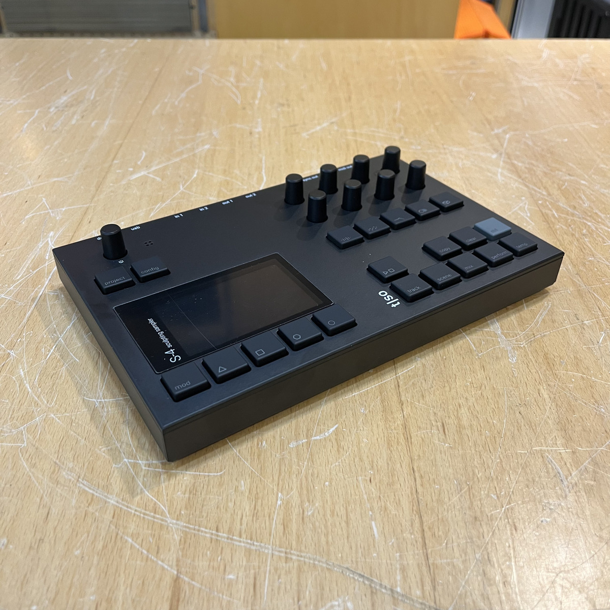 S-4 Sculpting Sampler 店頭展示機