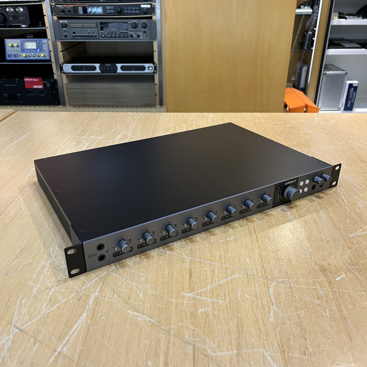 iD48 店頭展示機