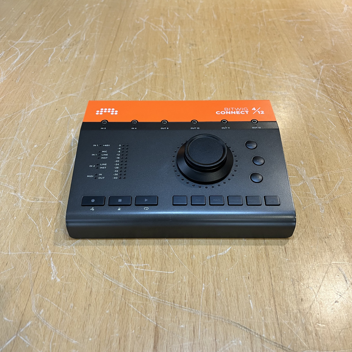 Bitwig Connect 4/12 店頭展示機