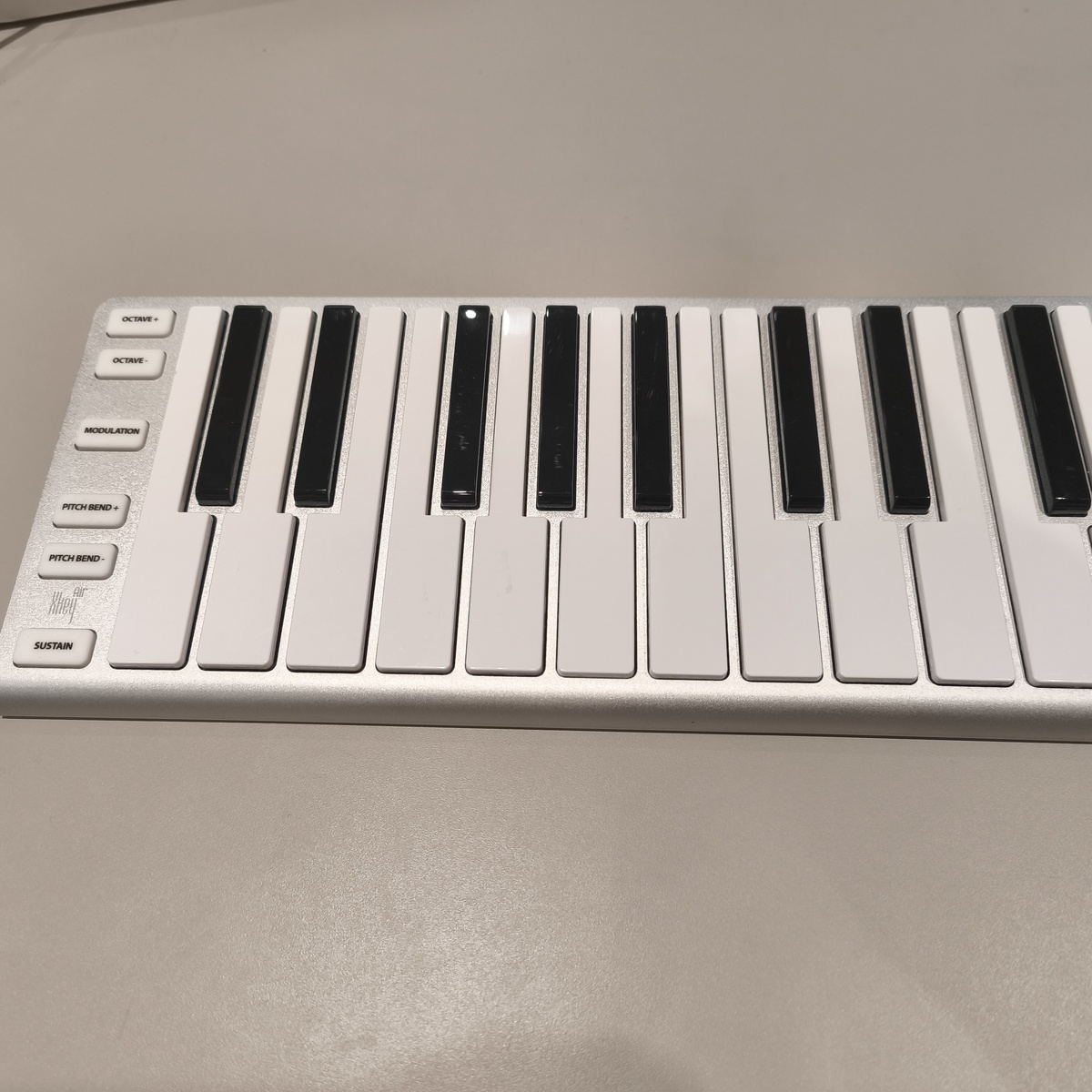 Xkey Air 37 店頭展示機