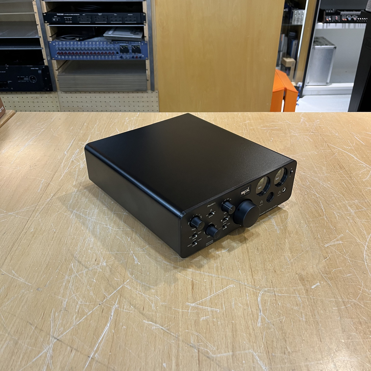Phonitor x 