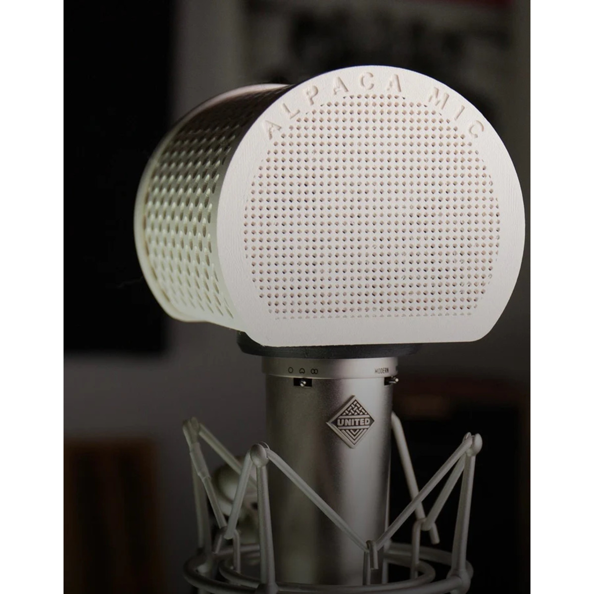 Alpaca Mic White