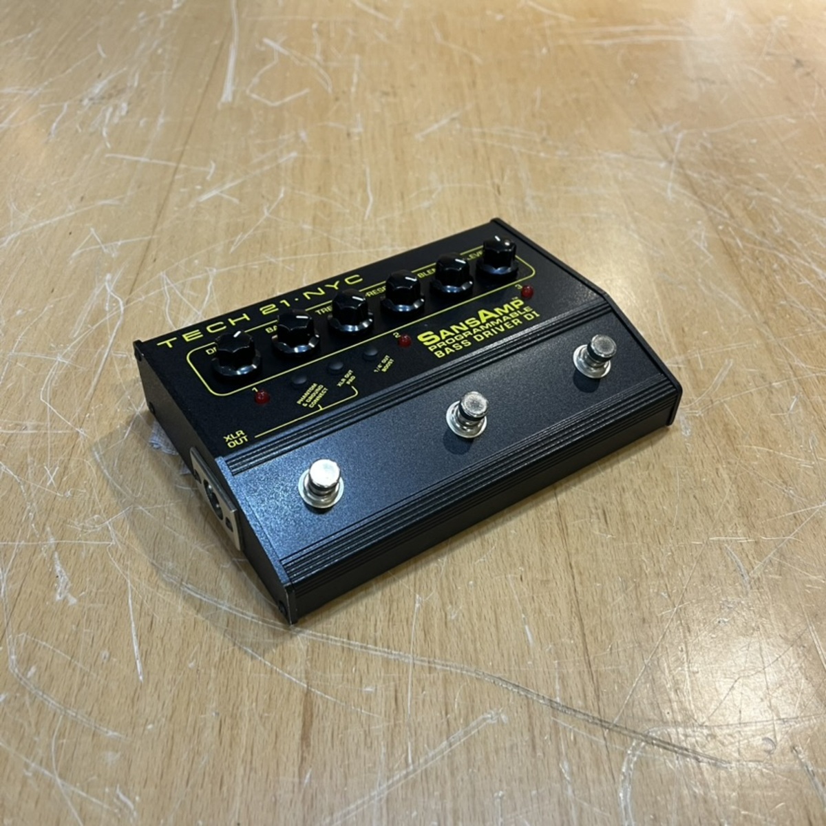 PROGRAMMABLE BASS DRIVER DI