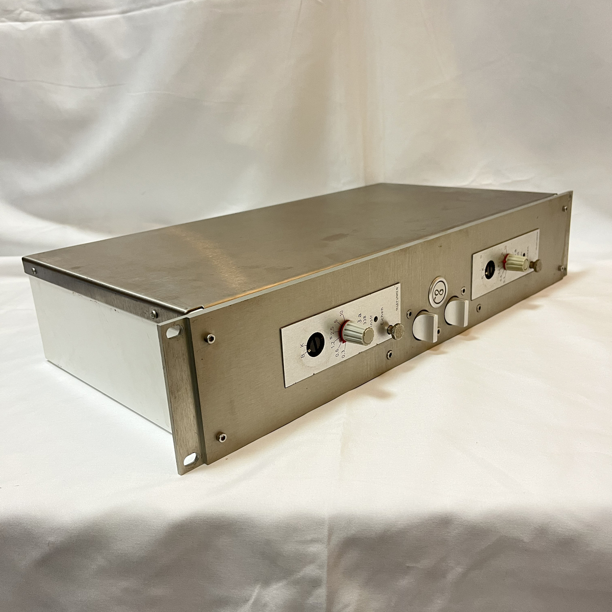 U373a pair Rackmount