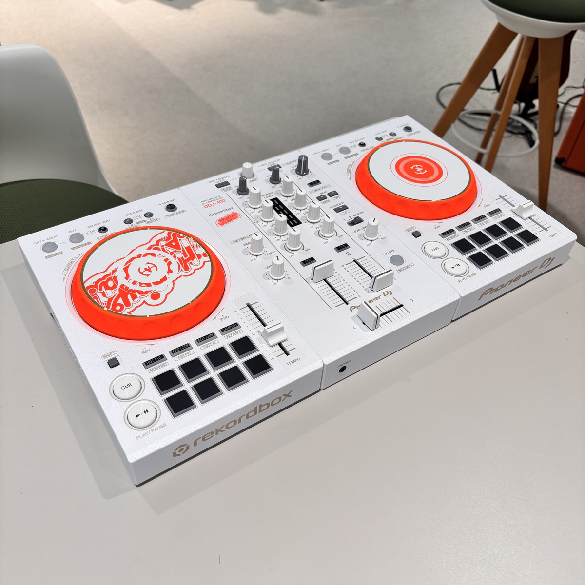 DDJ-400 D4DJ Editon