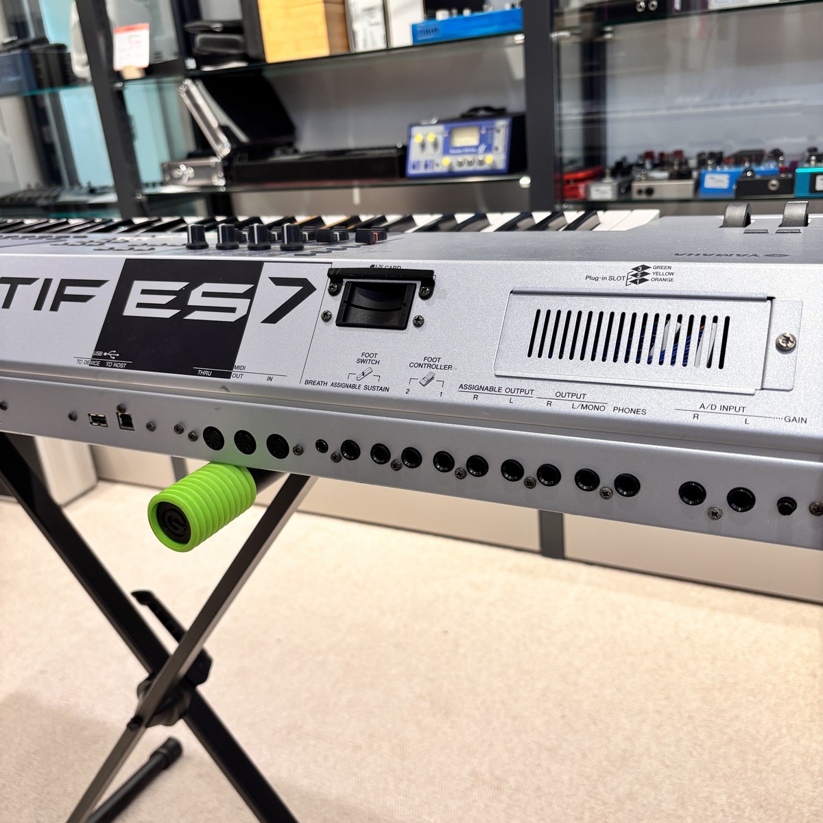 MOTIF ES7