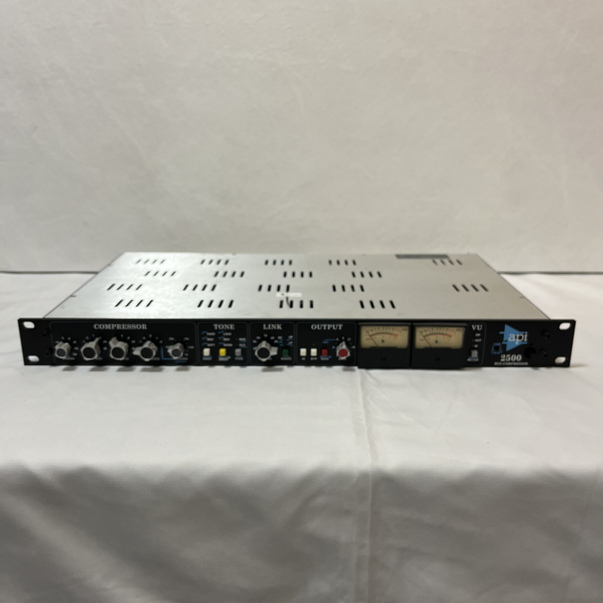 2500 Stereo Bus Compressor