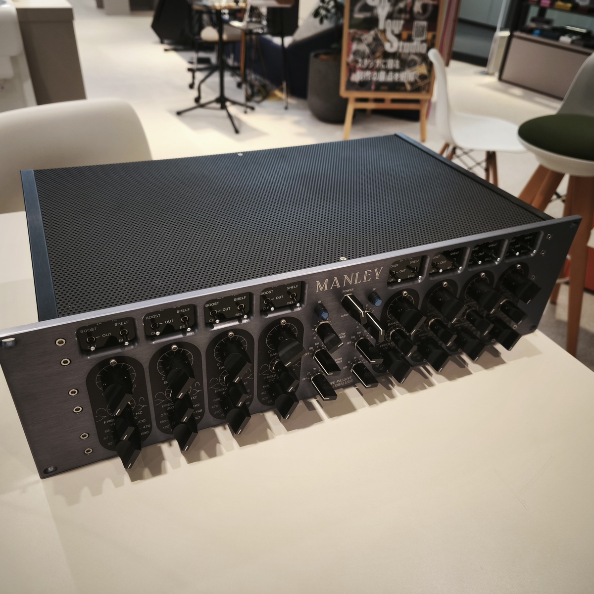 Massive Passive Stereo Tube EQ