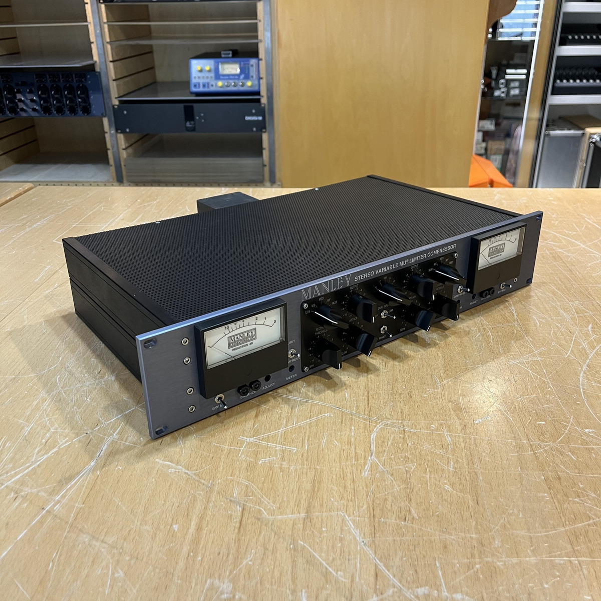 Stereo Variable Mu Limiter Compressor Mastering Version