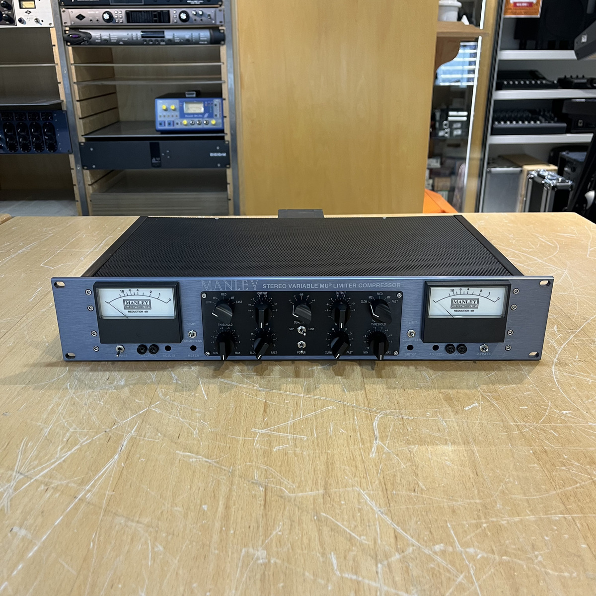 Stereo Variable Mu Limiter Compressor Mastering Version