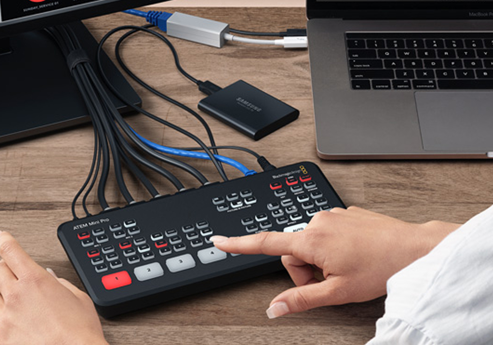 Blackmagic Design(ブラックマジックデザイン) ATEM Mini Pro | Rock