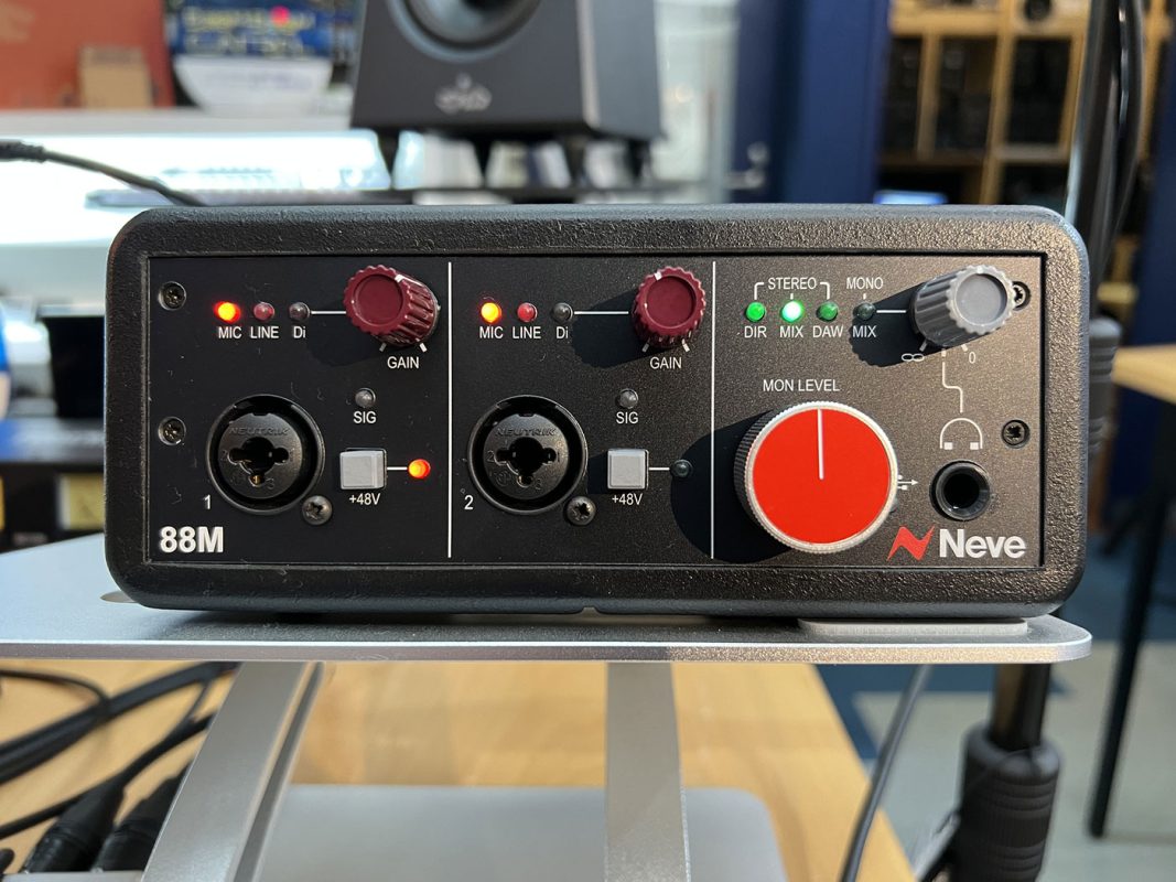 AMS neve 88M(中古品) AMS neve 88M(中古品) - メルカリ