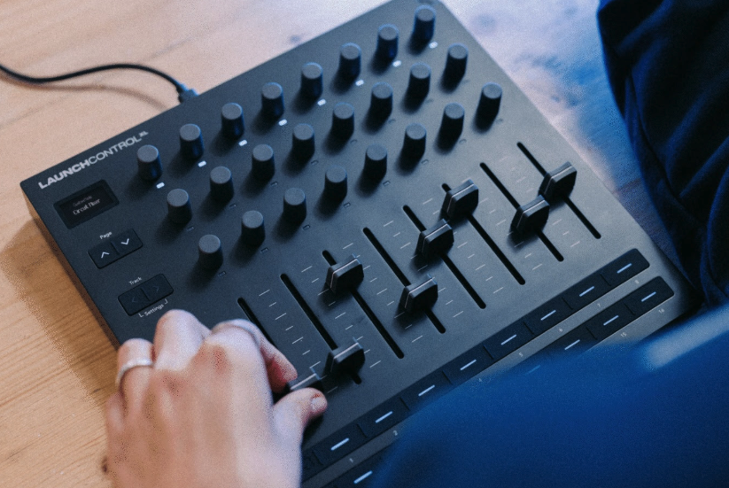 Novation(ノベーション) Launch Control XL 3 | Rock oN Line eStore