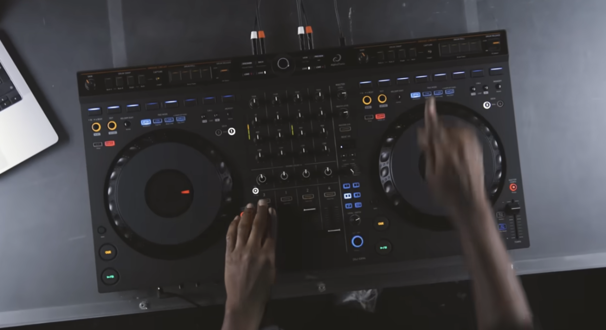 AlphaTheta(アルファシータ) DDJ-GRV6 | Rock oN Line eStore